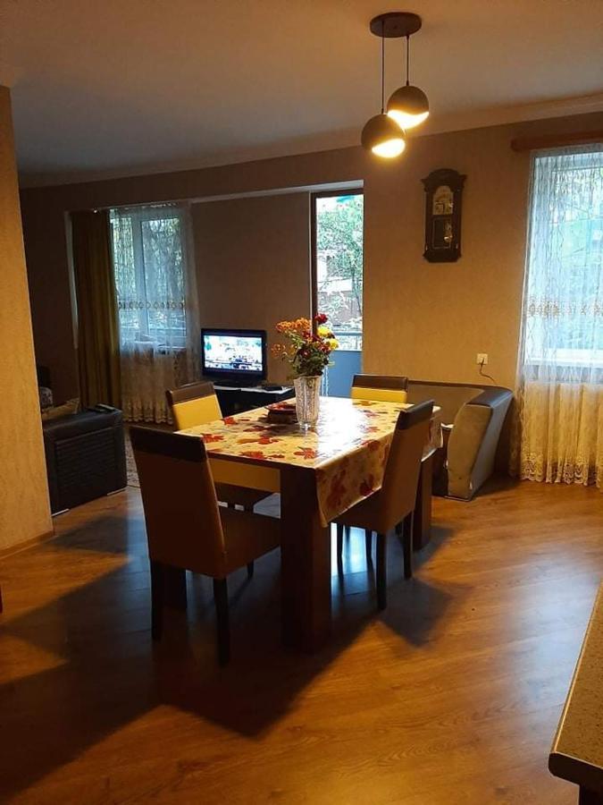 Hotel Family Hotel Chiatura Buitenkant foto